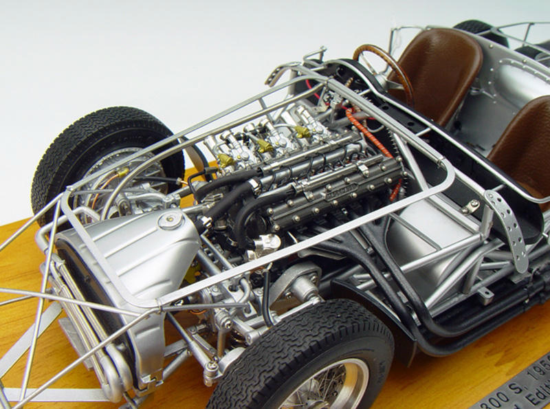 CMC 1:18 Maserati 300S “Skeleton” Edition Diecast Car Model