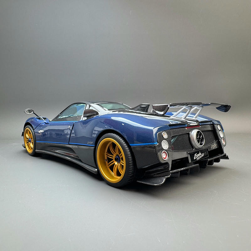 Almost Real 1:18 Pagani Zonda Tricolore 2010 Diecast Car