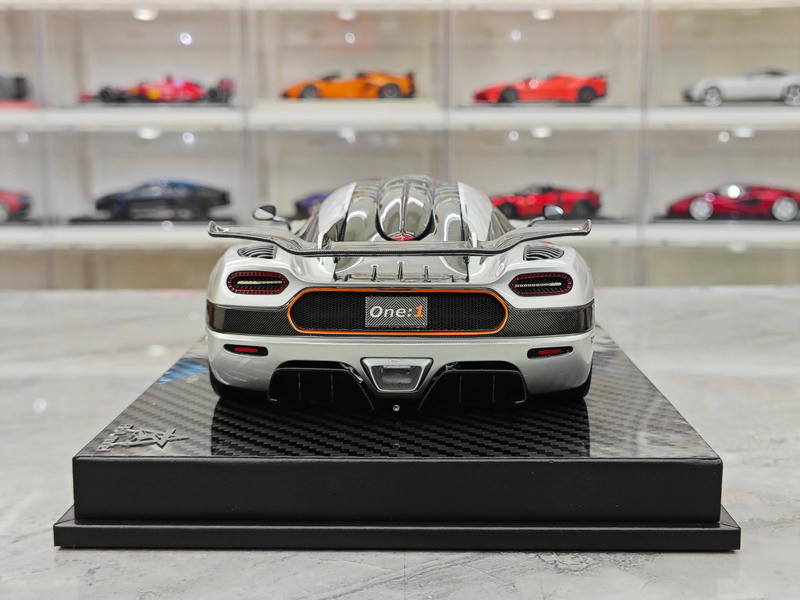 BBA Koenigsegg One 1:18 Resin Model Car