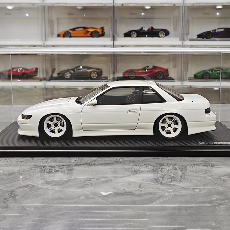 Ignition Model Nissan Vertex S13 1:18 Resin Model Car