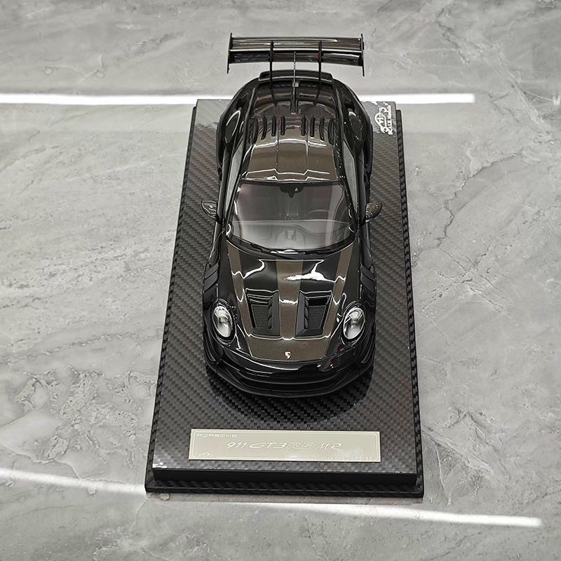 VIP Model 1:18 Porsche 911 GT3 RS Manthey Racing Resin Model