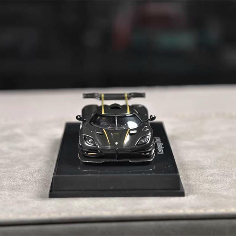 AUTOart 1:64 Koenigsegg One:1 Resin Model
