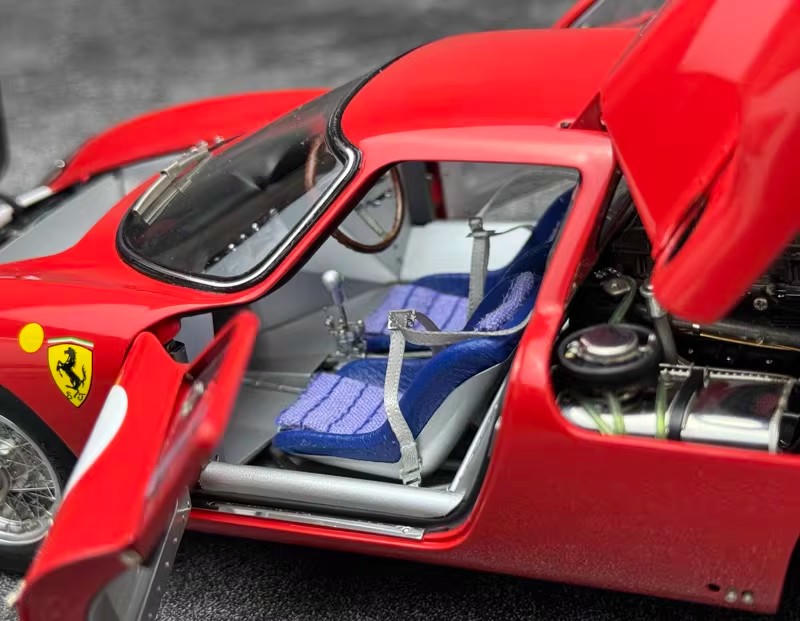 CMC 1:18 Ferrari 250 LM Alloy Diecast Model Car