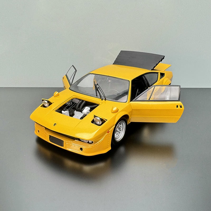 Kyosho 1:18 Lamborghini Urraco Rally Diecast Model – Collectible Replica