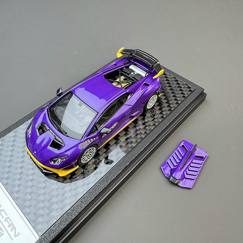 LCD Model 1:64 Lamborghini Huracán STO Diecast Car