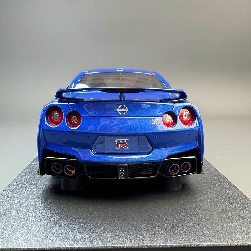 GT Spirit 1:18 Nissan GT-R R35 – GT521