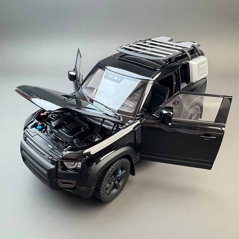 Almost Real Land Rover Defender 90 1:18 Alloy Diecast Model Car