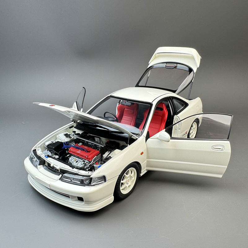 MotorHelix 1:18 Honda Integra Type-R DC2 Diecast Car