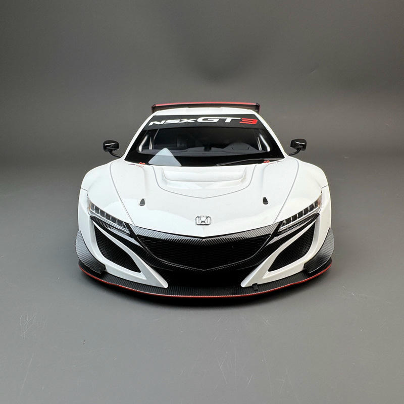 AUTOart 1:18 Honda NSX GT3 Diecast Car- White
