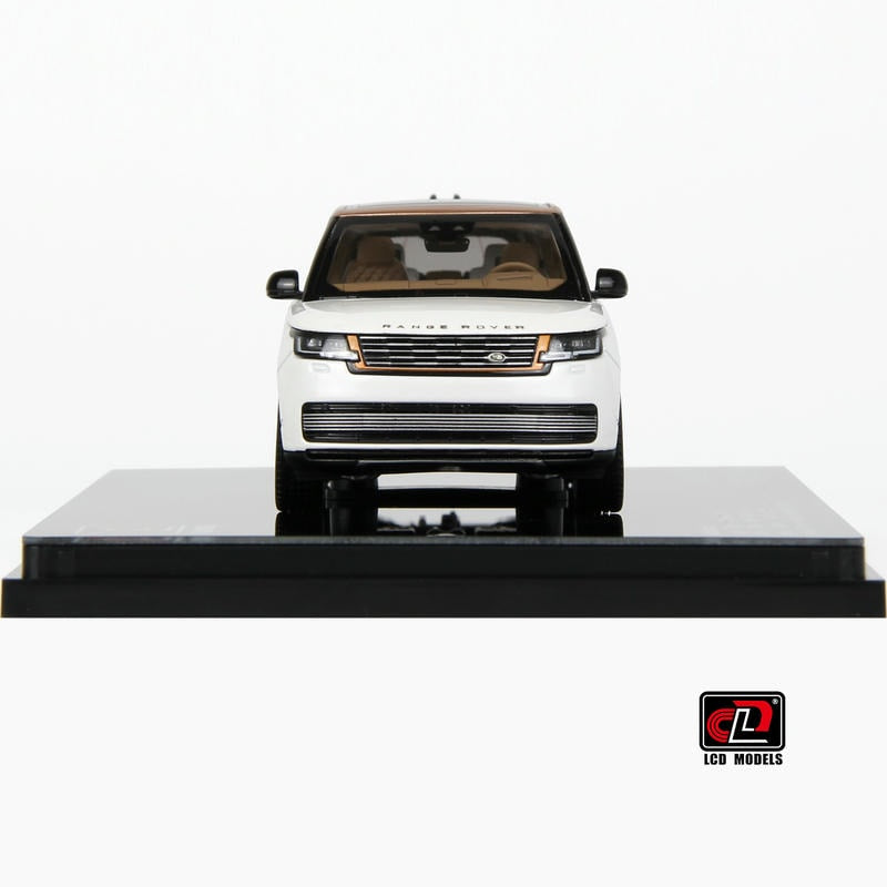 Pre-Order LCD 1:43 Range Rover White Alloy Full-Open Model – Acrylic Display & Transparent Sunroof