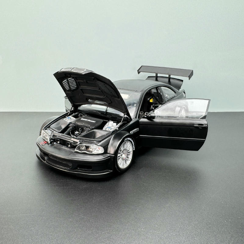 DCM 1:18 BMW M3 GTR E46 Alloy Diecast Model Car