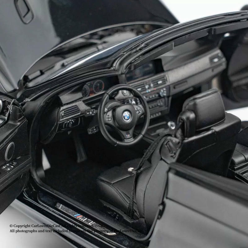 Kyosho 1:18 BMW M3 E93 Convertible Diecast Model