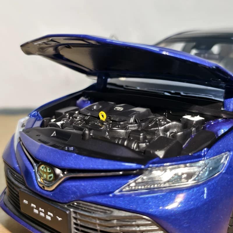 oem Licensed Toyota Camry (XV70) Hybrid Sport 2018–2021 1:18 Diecast Model