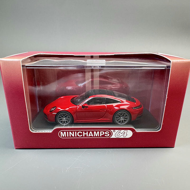 Minichamps 1:64 Porsche 911 GTS Diecast Car