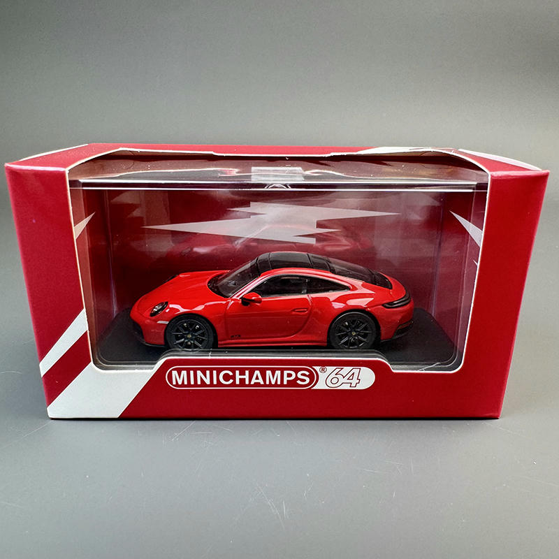 Minichamps 1:64 Porsche 911 GTS Diecast Car