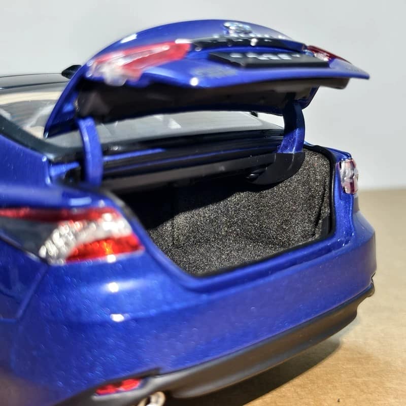 oem Licensed Toyota Camry (XV70) Hybrid Sport 2018–2021 1:18 Diecast Model
