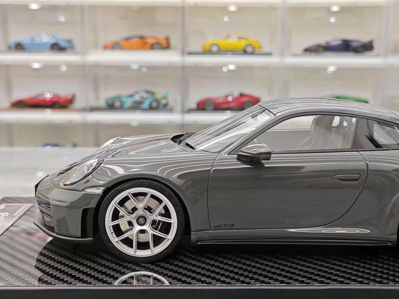 VIP 1:18 Porsche 911 GT3 Resin Model