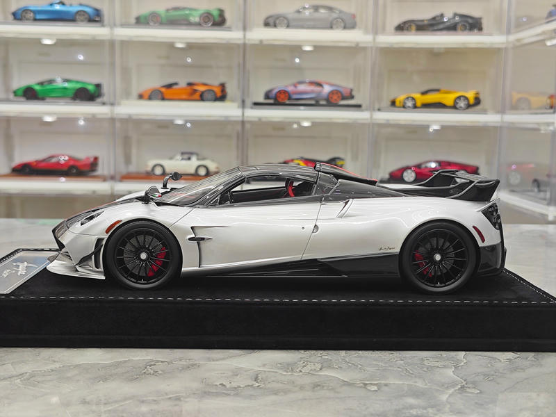 HH Model Pagani Huayra Roadster Limited Edition 1:18 Resin Model Car