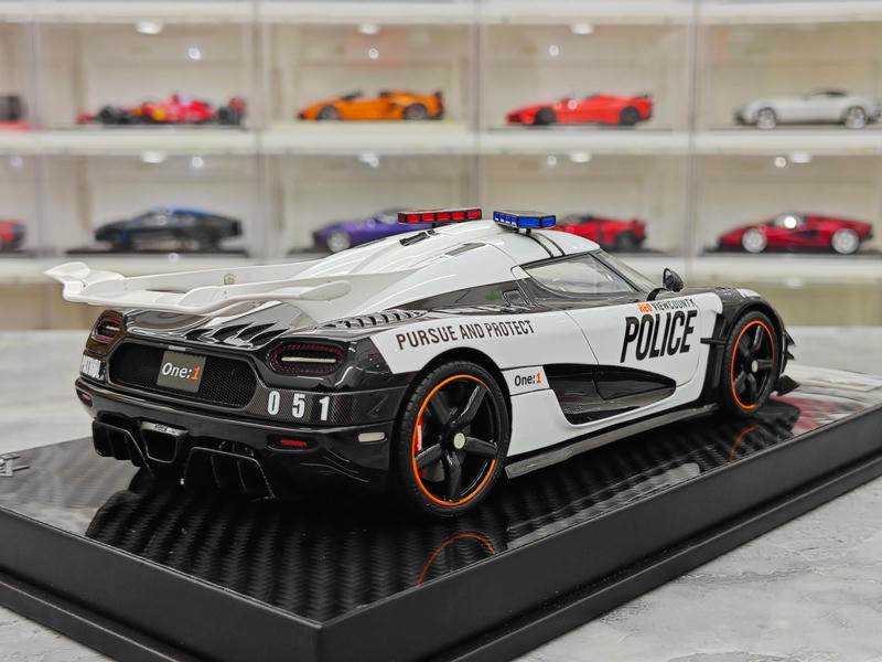 BBA Koenigsegg One 1:18 Resin Model Car