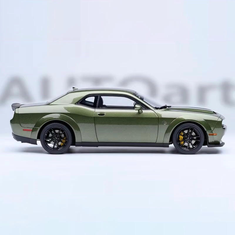 AUTOart 1:18 Dodge Challenger SRT 2023 Alloy Diecast Model