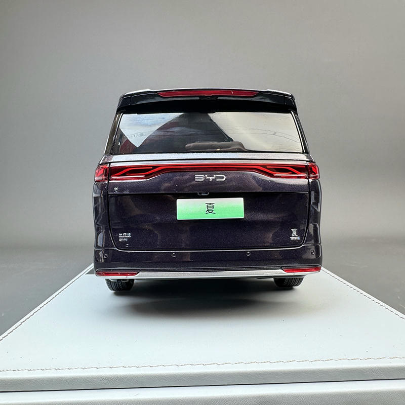 OEM 1:18 BYD (Xia) M9 Alloy Diecast Model