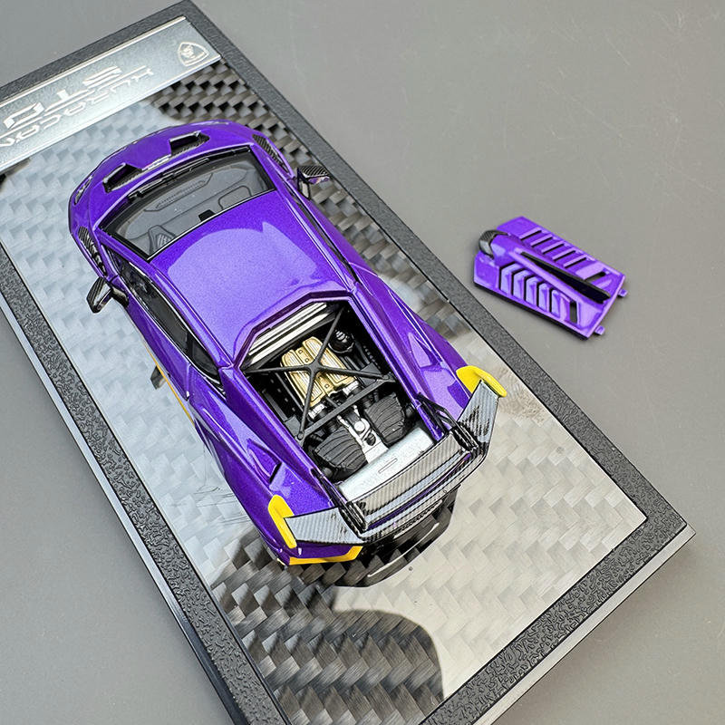 LCD Model 1:64 Lamborghini Huracán STO Diecast Car