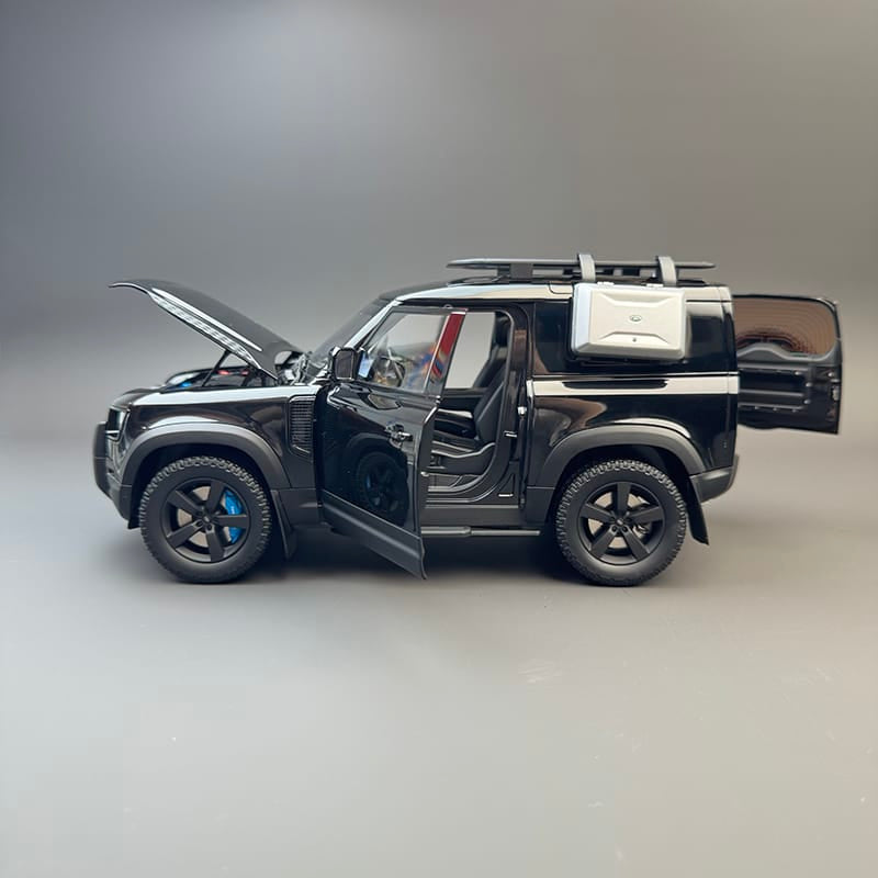 Almost Real Land Rover Defender 90 1:18 Alloy Diecast Model Car