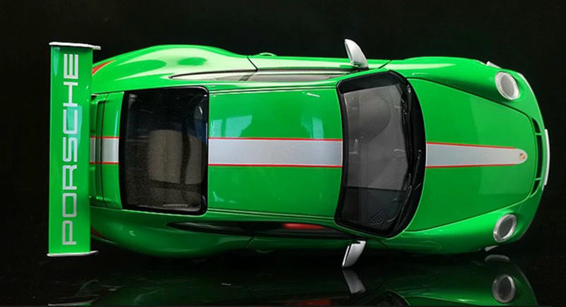 AUTOart 1:18 Porsche 911 GT3 RS 4.0 Diecast Model Car – Green – YX