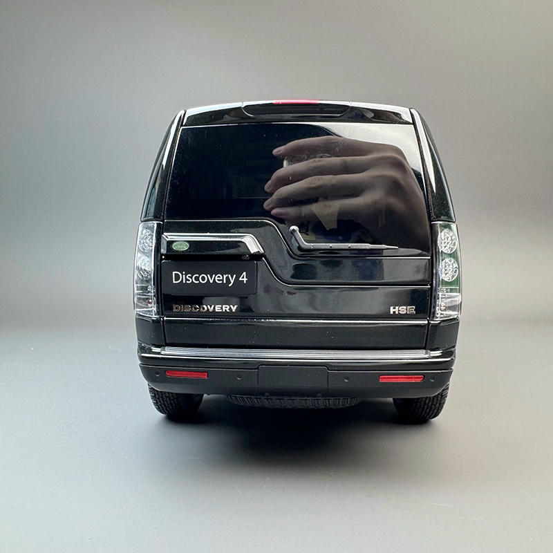 Whelart 1:18 Land Rover Discovery 4 Diecast Car