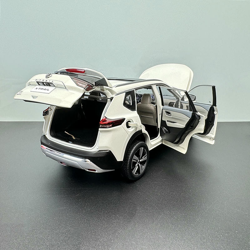 Nissan X-Trail 1:18 Alloy Diecast Model Car