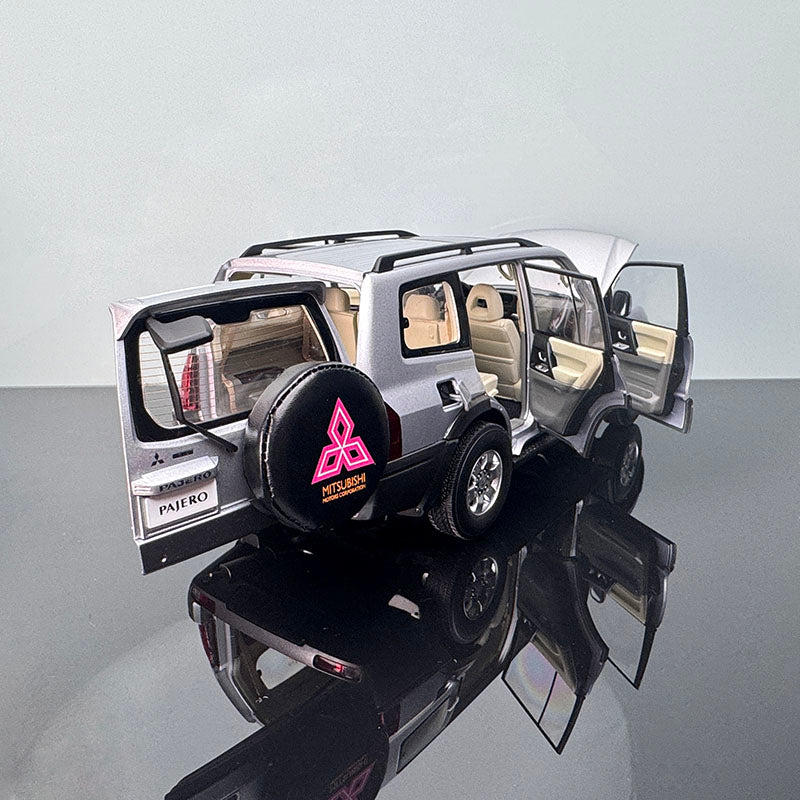 YC Model Mitsubishi Pajero V73 – 1:18 Scale Limited Edition Diecast Model