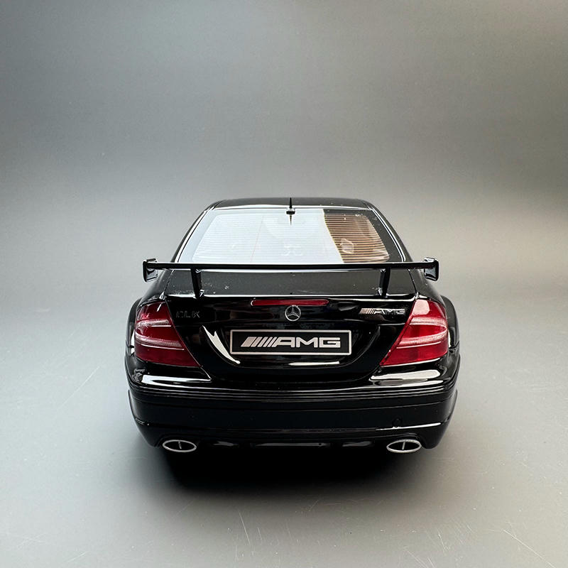 OTTO 1:18 Mercedes-AMG C209 CLK DTM – YX car model