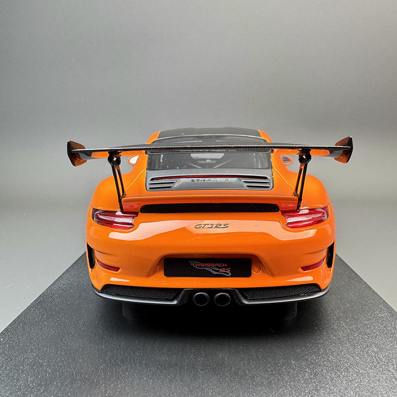 GT Spirit 1:18 Porsche 911 (991.2) GT3 RS — CLDC044 Resin Model