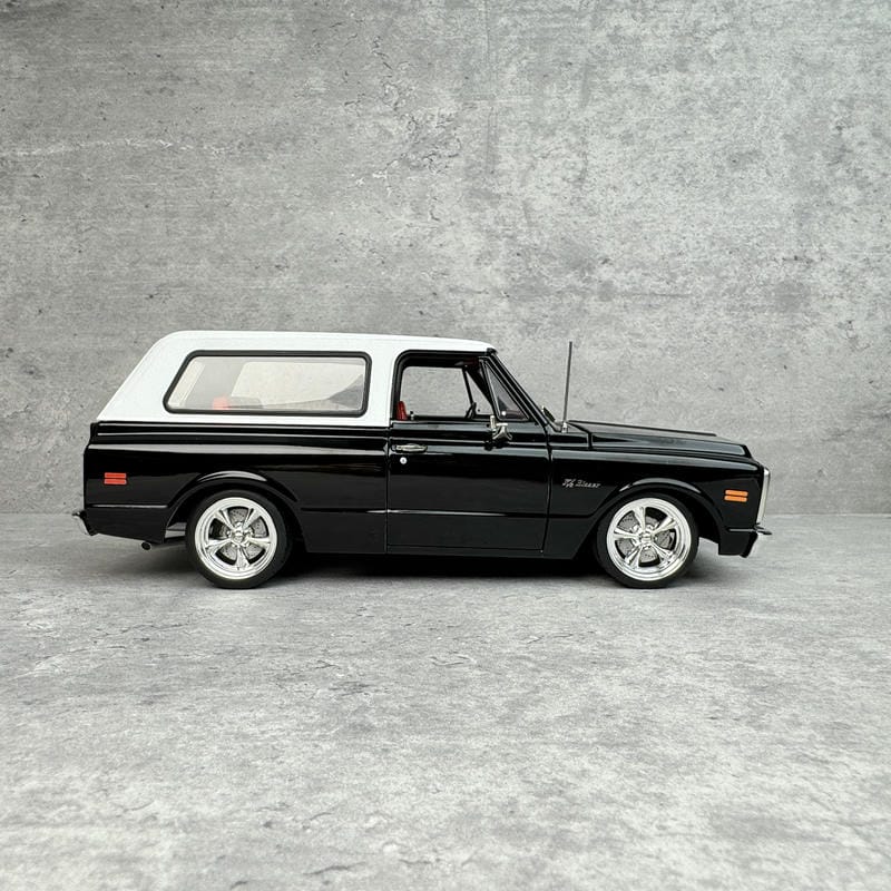 ACME 1972 Chevrolet Blazer Custom 1:18 Alloy Diecast Model Car
