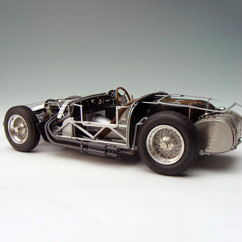 CMC 1:18 Maserati 300S “Skeleton” Edition Diecast Car Model
