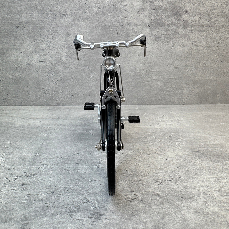 Vintage Chinese 28 Bar 1:10 Bicycle Diecast Model