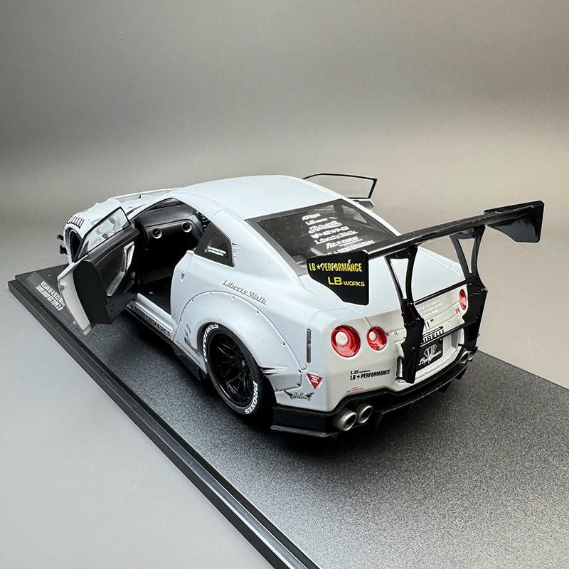 Solido 1:18 Nissan GT-R (R35) Alloy Model Car