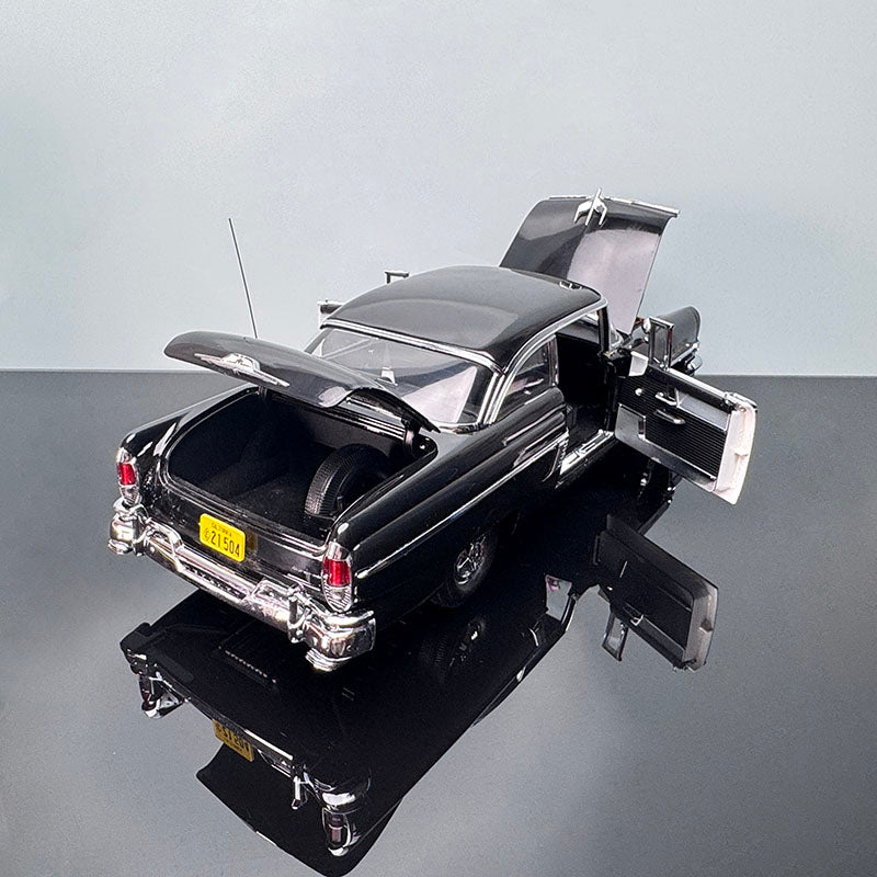 1:18 SunStar Mercury Montclair American Police Car – Platinum Edition Diecast Model
