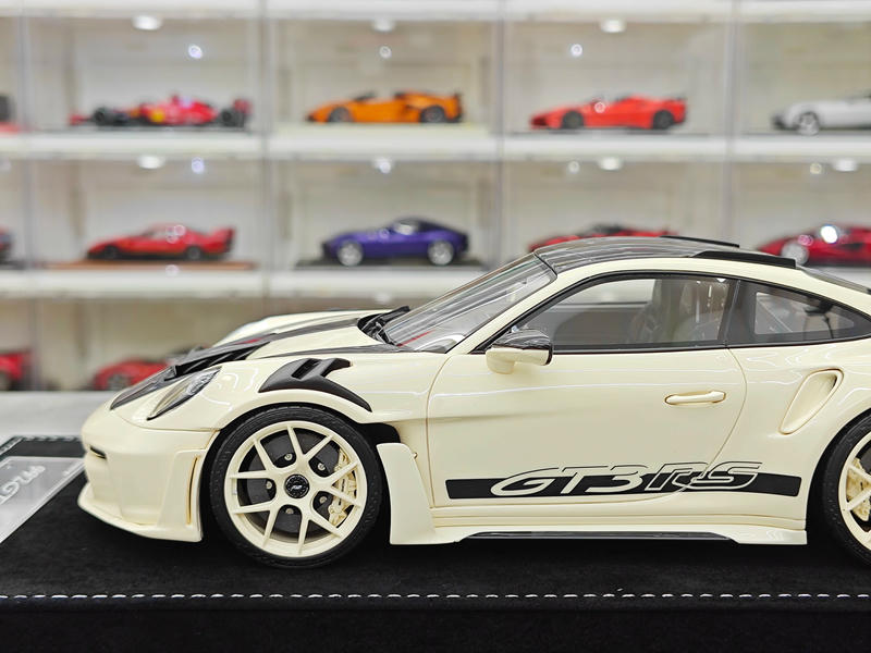 HH Model Porsche 992.1 GT3 RS 1:18 Resin Model Car