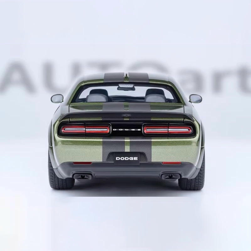 AUTOart 1:18 Dodge Challenger SRT 2023 Alloy Diecast Model