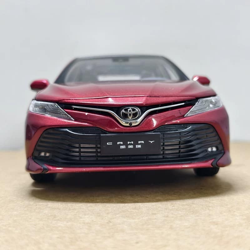 oem Licensed Toyota Camry (XV70) Hybrid Sport 2018–2021 1:18 Diecast Model