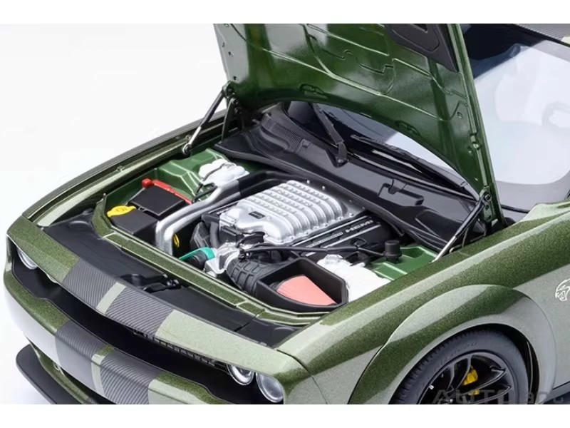 AUTOart 1:18 Dodge Challenger SRT 2023 Alloy Diecast Model
