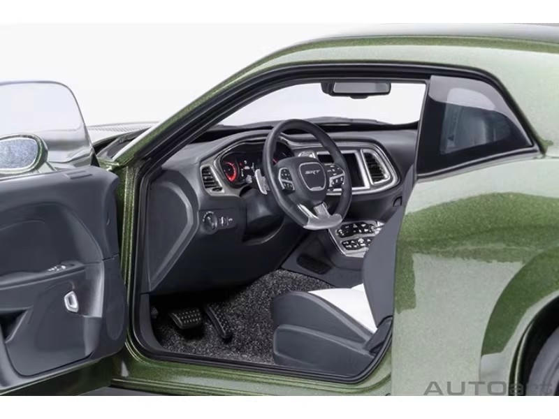 AUTOart 1:18 Dodge Challenger SRT 2023 Alloy Diecast Model