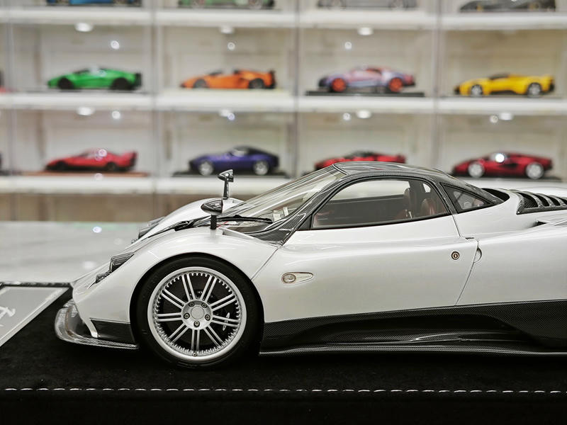 HH Model Pagani Zonda F 1:18 Resin Model Car
