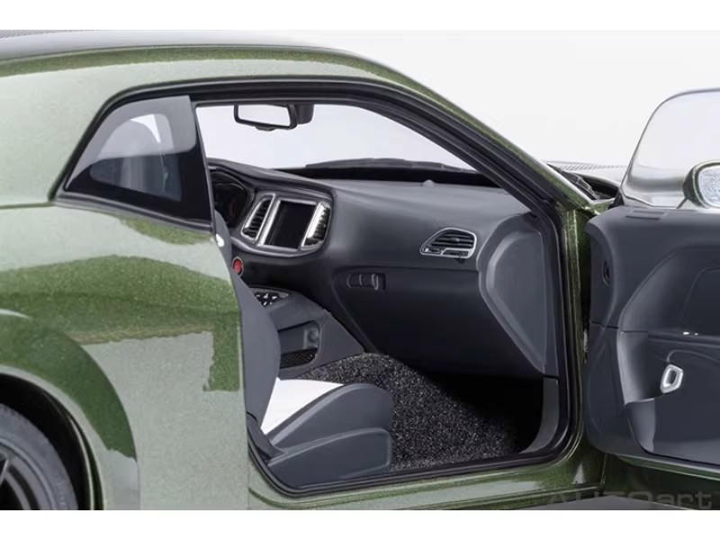 AUTOart 1:18 Dodge Challenger SRT 2023 Alloy Diecast Model