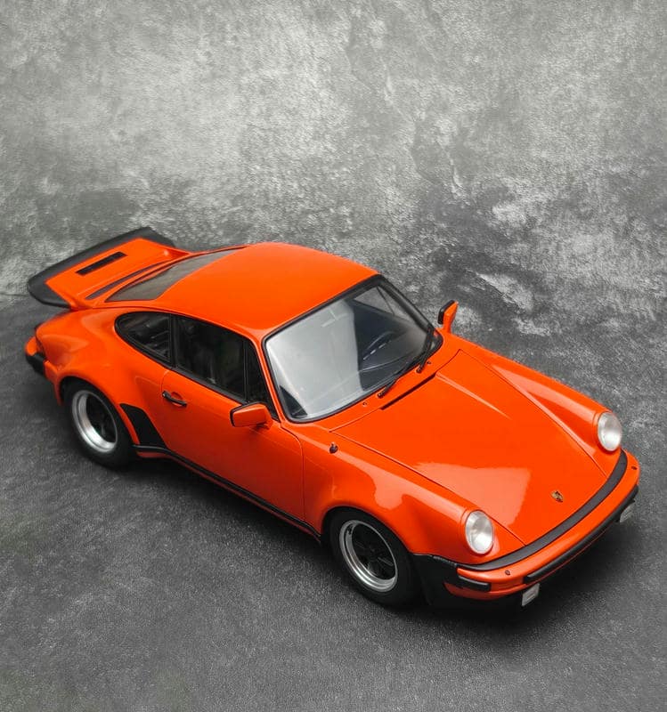 AUTOart 1:18 Porsche 911 (930) Turbo 3.0 Diecast Model Car