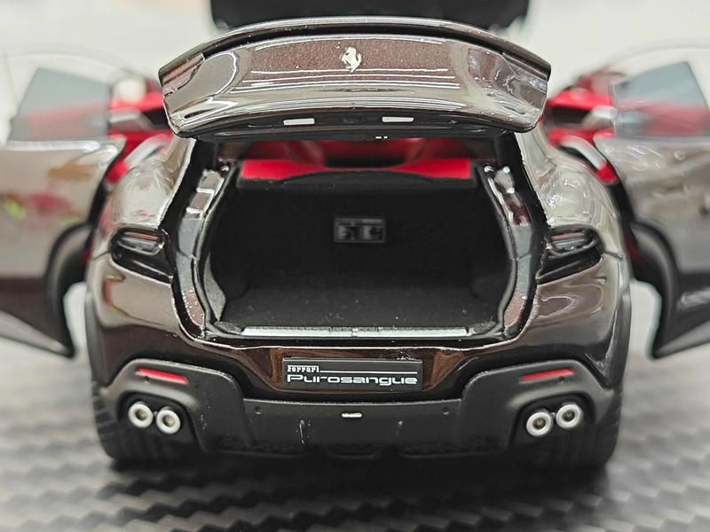 BBR Ferrari Purosangue Black Roof 1:43 Diecast Model Car