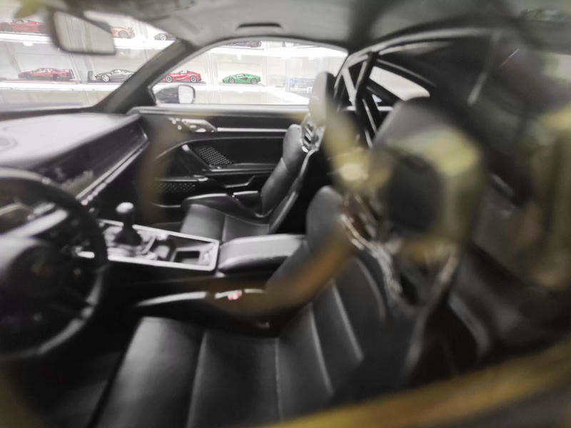 VIP Model 1:18 Porsche 911 GT3 RS Manthey Racing Resin Model