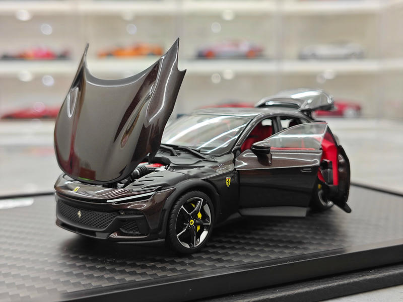 BBR Ferrari Purosangue Black Roof 1:43 Diecast Model Car
