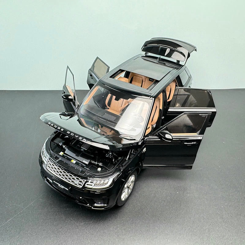 WHELART 1:18 Range Rover Sport SUV Model – Diecast Collection